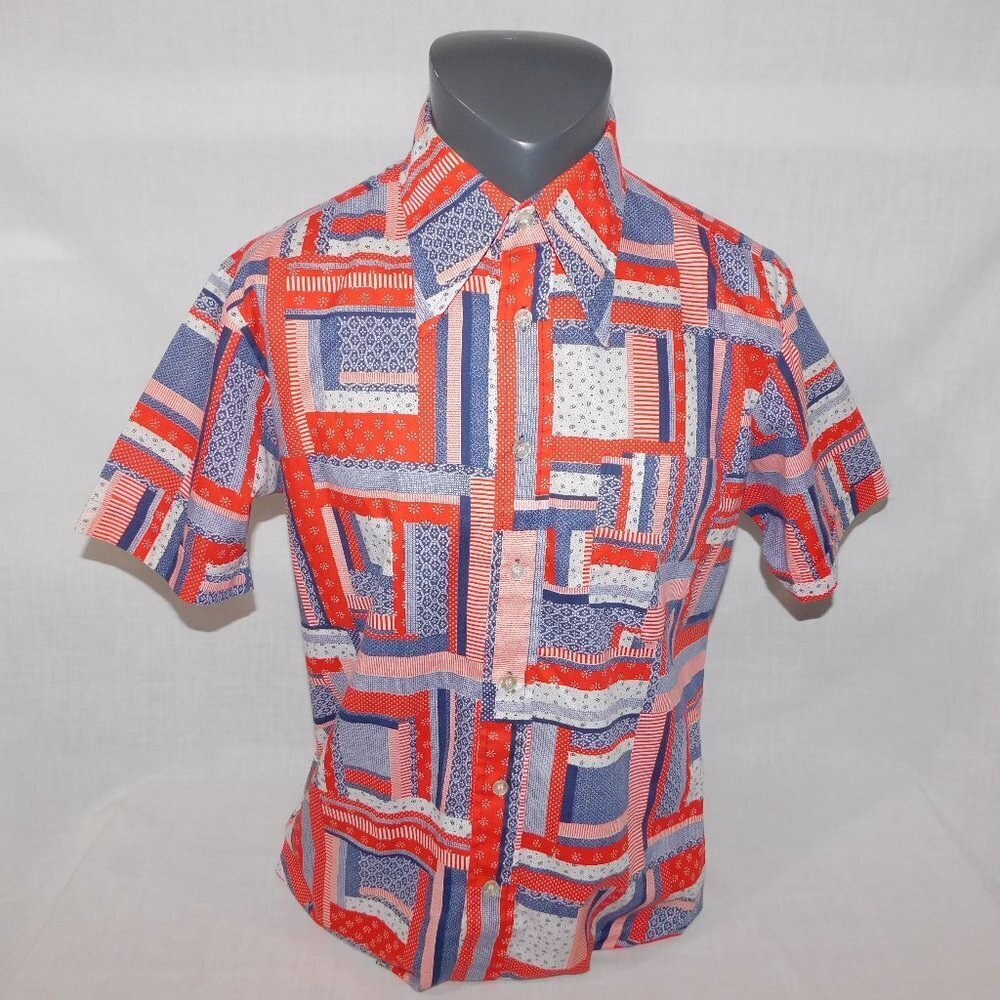 VTG Doug's Leisure Wear Red white blue Patchwork Look Button front Shirt Mens L